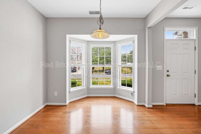 Building Photo - 9425 Shumacher Ave NW