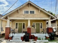 Building Photo - 1133 Belleville St
