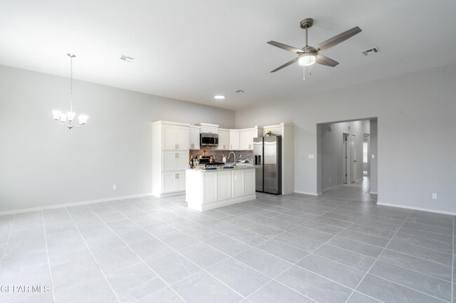 Building Photo - 720 Paseo Dulce Ave