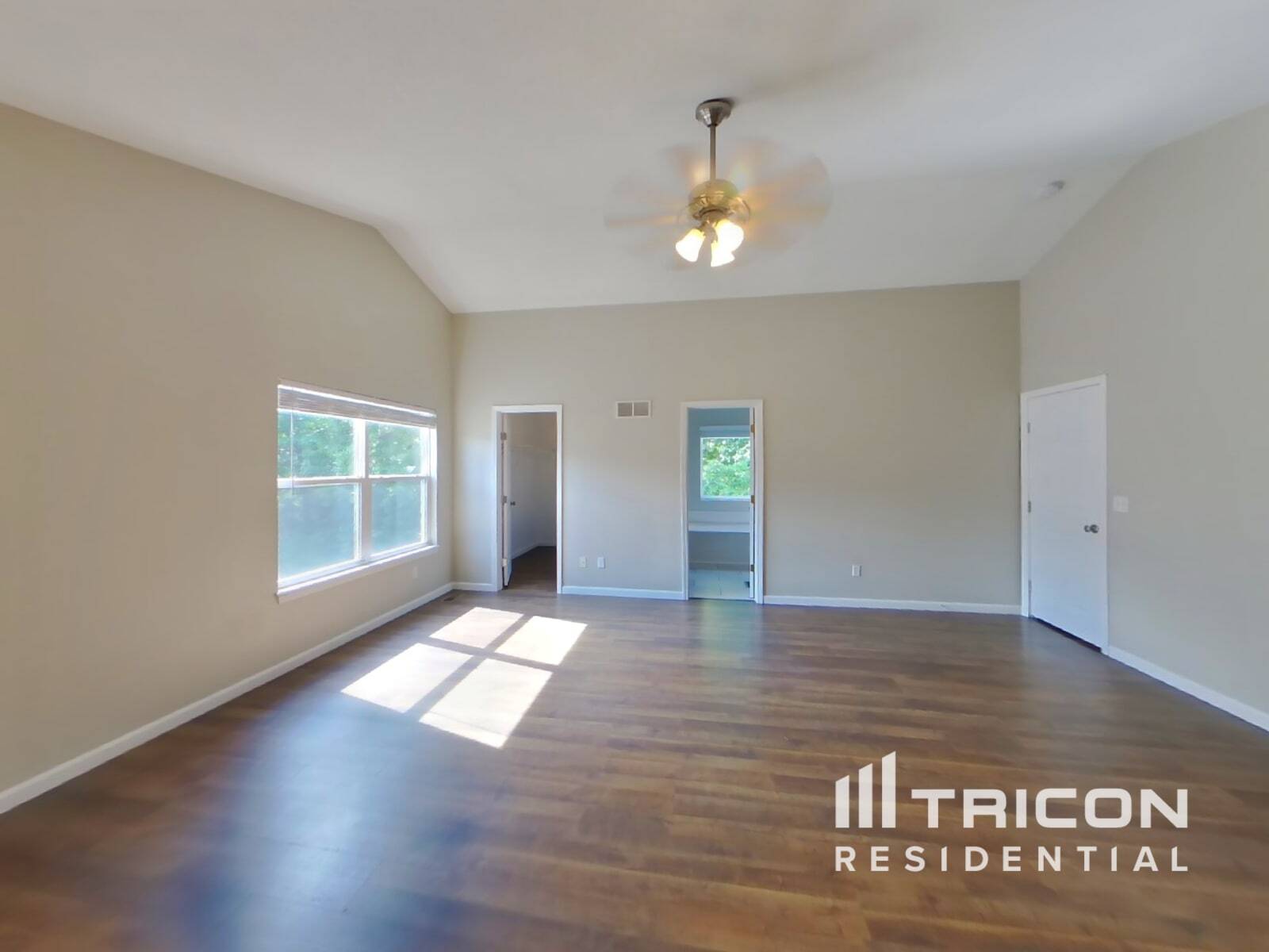 Building Photo - 2715 Adobe Dr