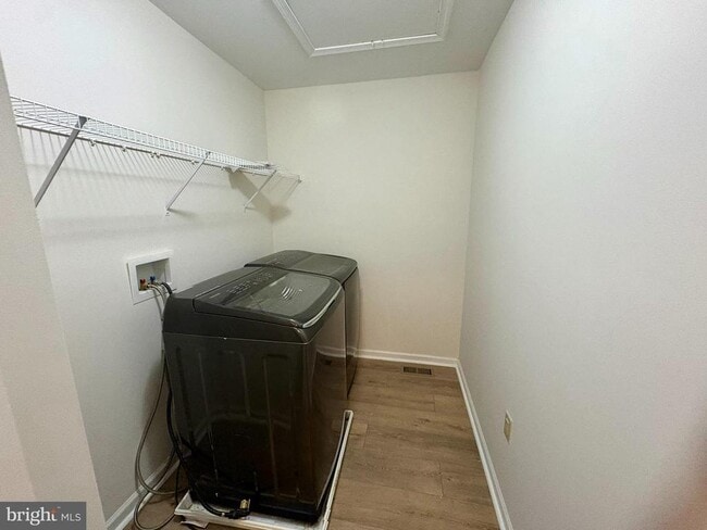 Building Photo - 2148 Danville Dr