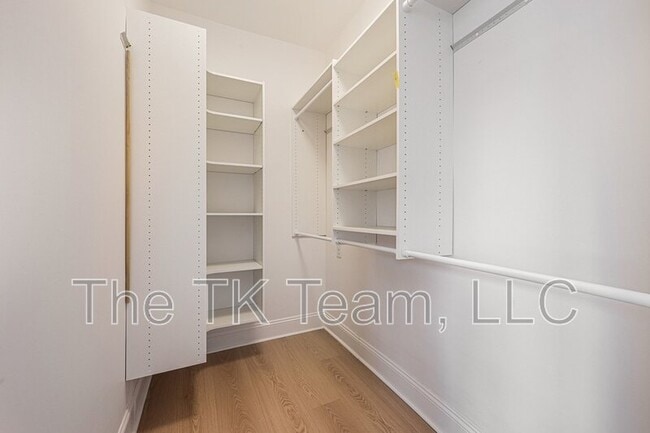 Building Photo - 140 Harper Lee St