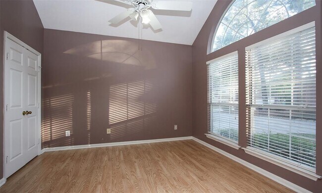 Building Photo - 130 N Magnolia Pond Pl