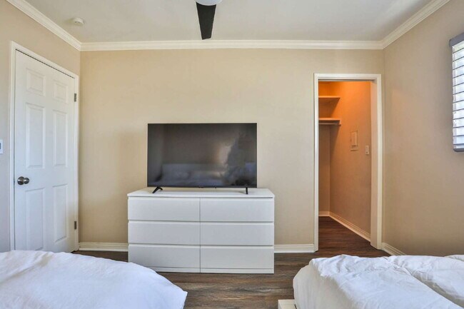 Building Photo - !!! OPEN HOUSE !!! - Sunday May 17th From 11:00pm to 3:00pm - 1/2 Mile from SDSU - Fully Furnishe...