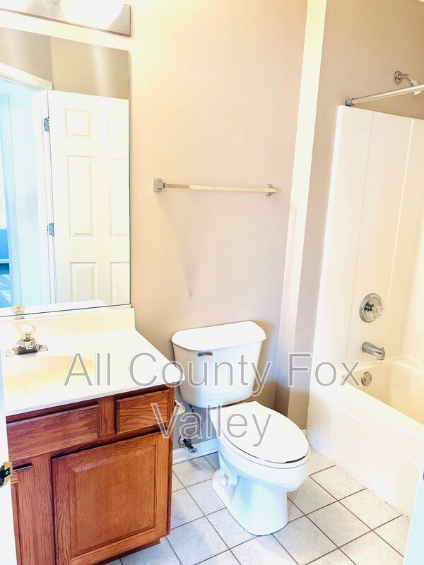 Building Photo - 2340 Stoughton Cir