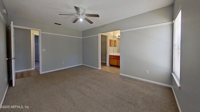 Building Photo - 1639 Spring Branch Dr W