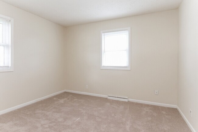 Building Photo - One Month Free Rent!! You're going to love...