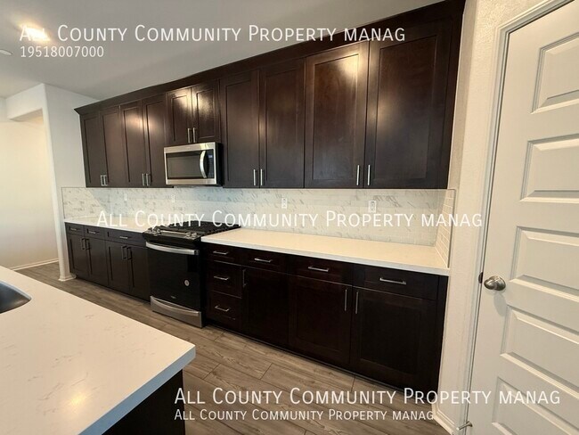 Building Photo - 11615 Zoeller St