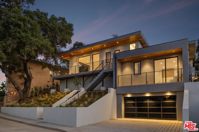 Building Photo - 3616 Cadman Dr