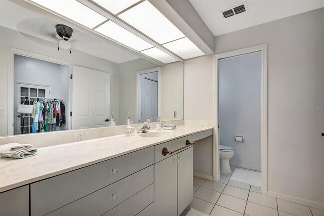 Building Photo - 5304 72nd St E