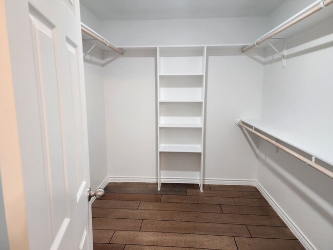 Building Photo - 546 Lost Trl