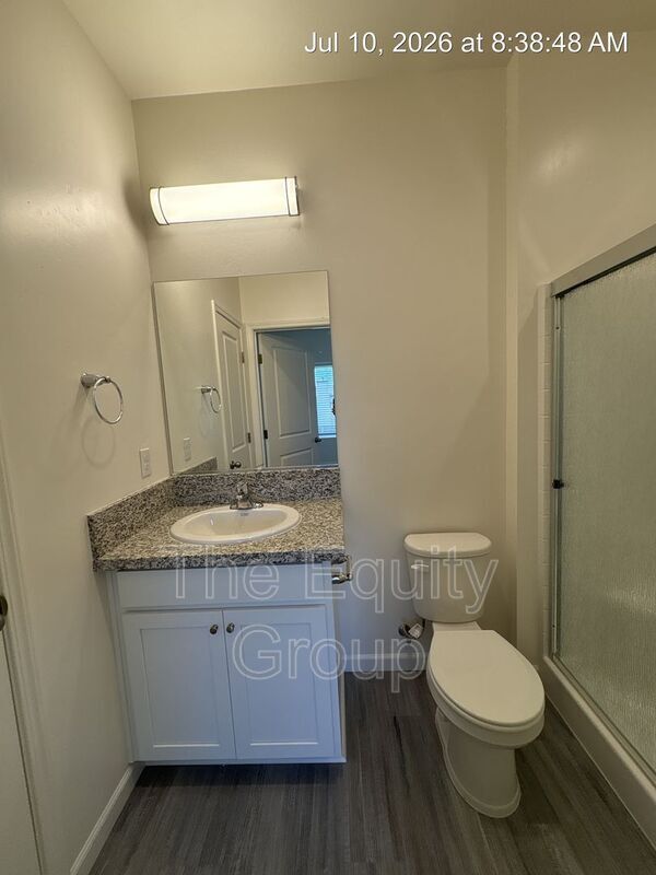 Building Photo - 723 S Pinkham St