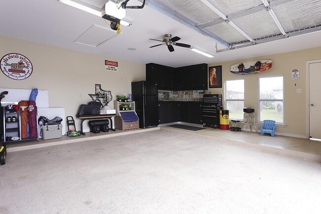 Building Photo - 26634 Clear Mill Ln