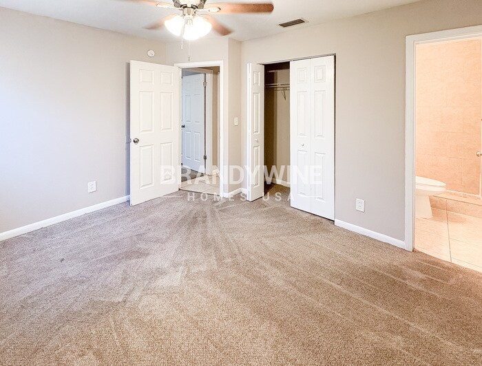 Building Photo - 6203 Shetland Rd