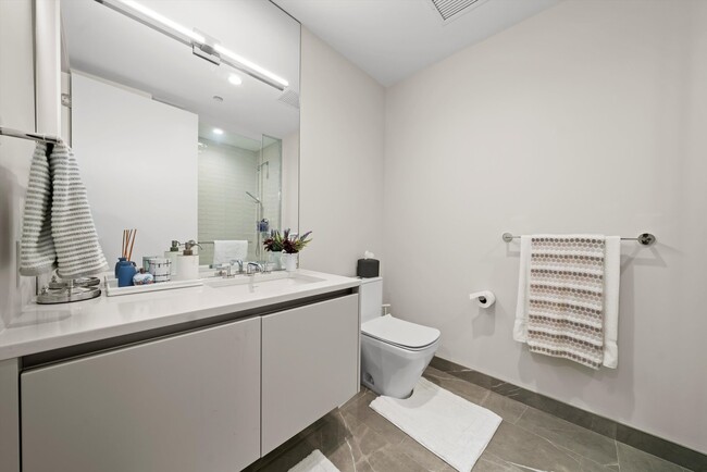 Building Photo - 366 W Superior St