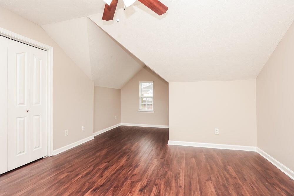 Building Photo - 1025 Lakewalk Dr