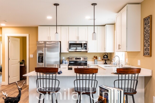 Building Photo - 99 Judy's Wy