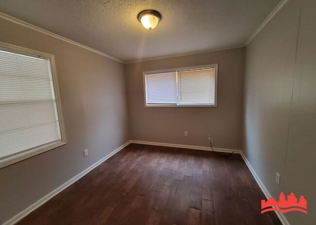 Building Photo - 5737 Scottsdale Ave