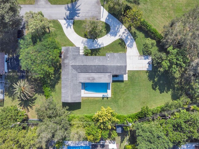 Building Photo - 7465 SW 135th St