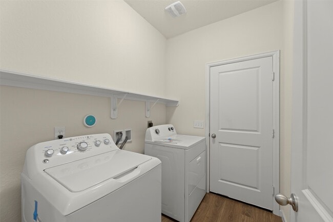 Building Photo - 10072 Pappas Dr