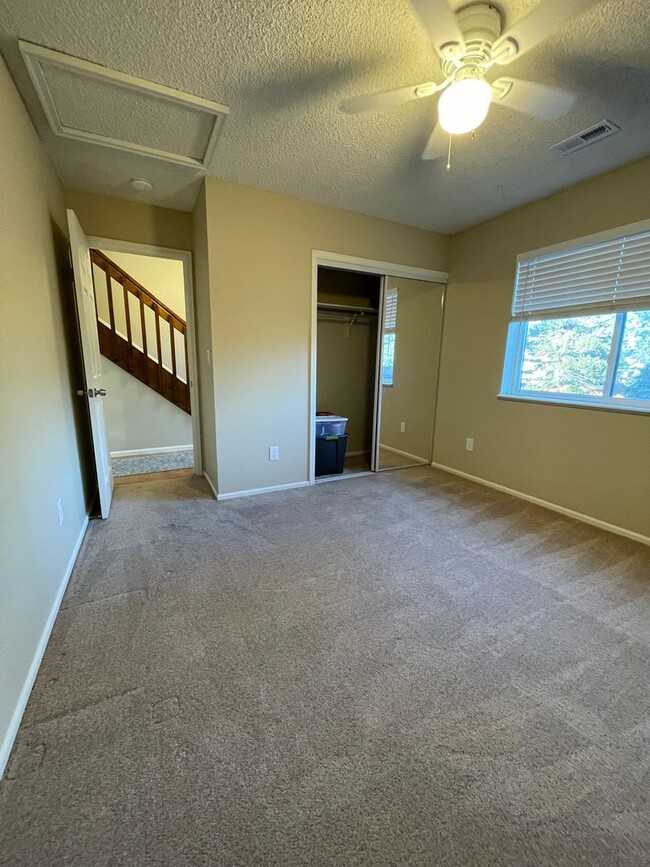 Building Photo - 3 Bed 2 Bath Condo in Westminster Availabl...