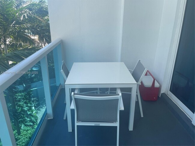 Building Photo - 2301 Collins Ave