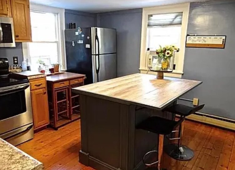 Building Photo - 12 Portland Ave