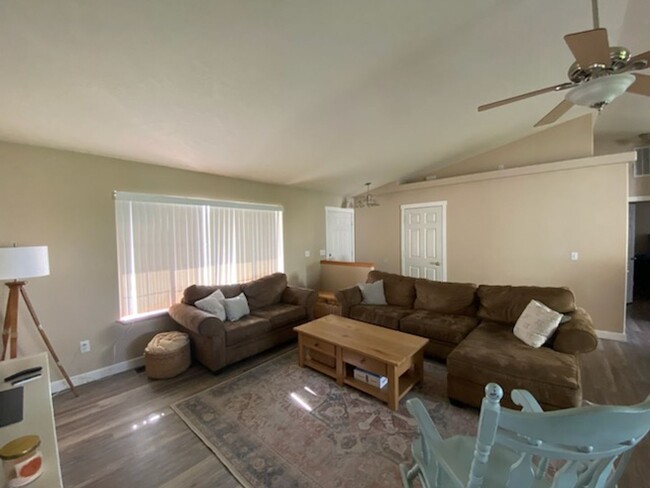 Building Photo - West Pasco Rambler with and Two Car Garage...