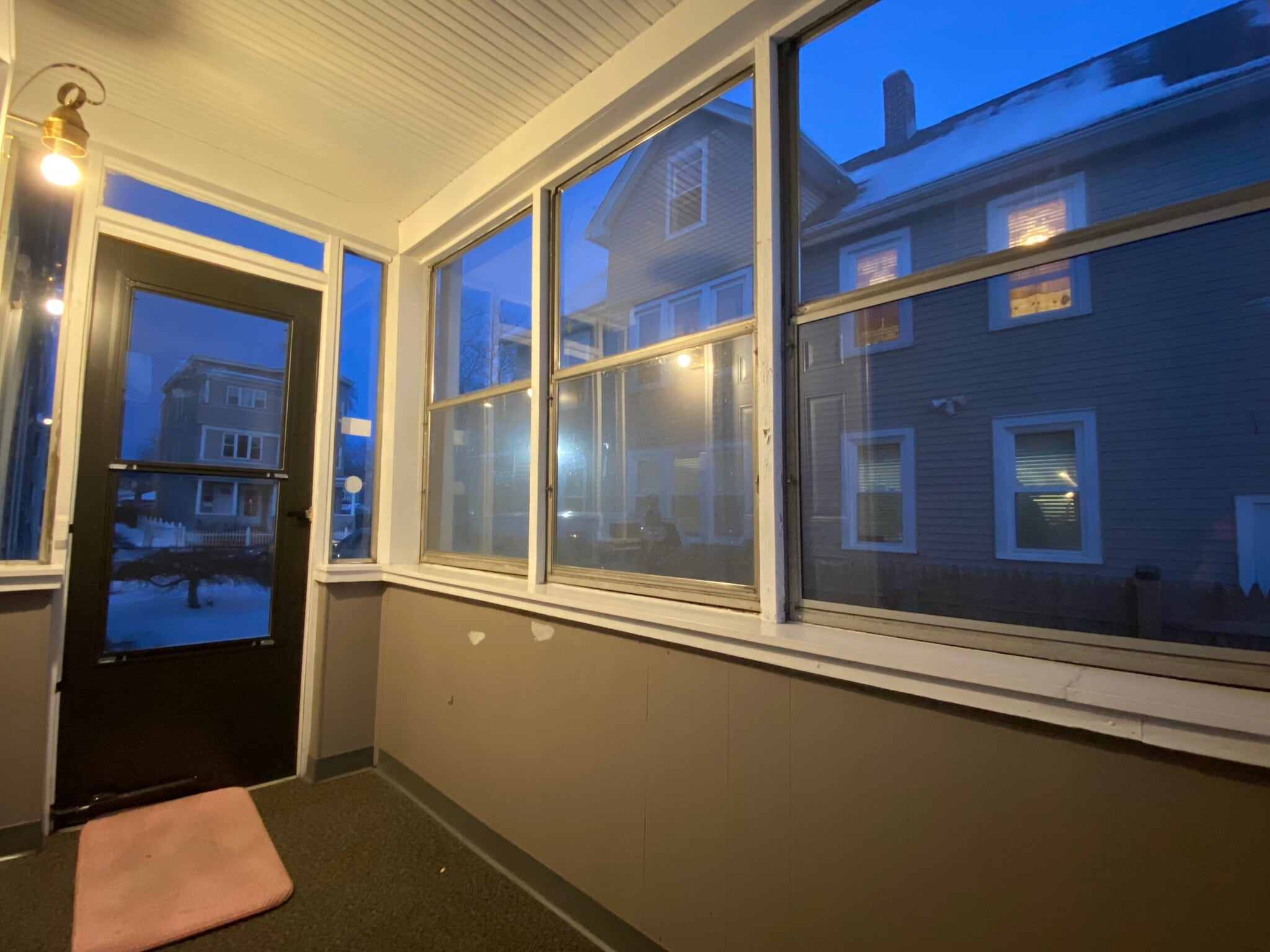 Building Photo - 46 Mooreland St