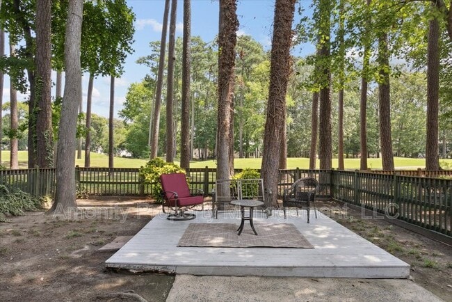 Building Photo - 1628 Willow Cv