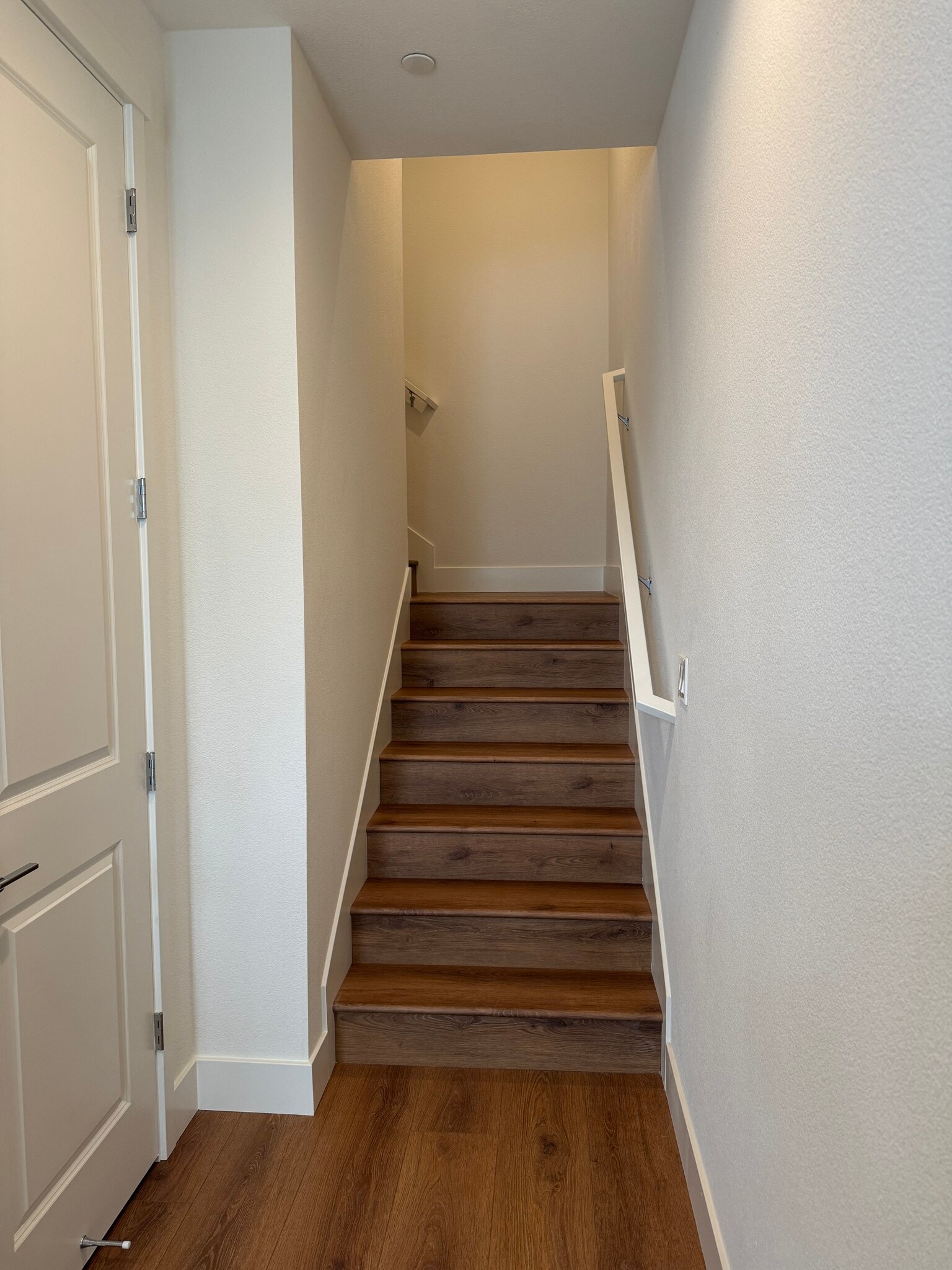 Building Photo - 35 Morera Ln