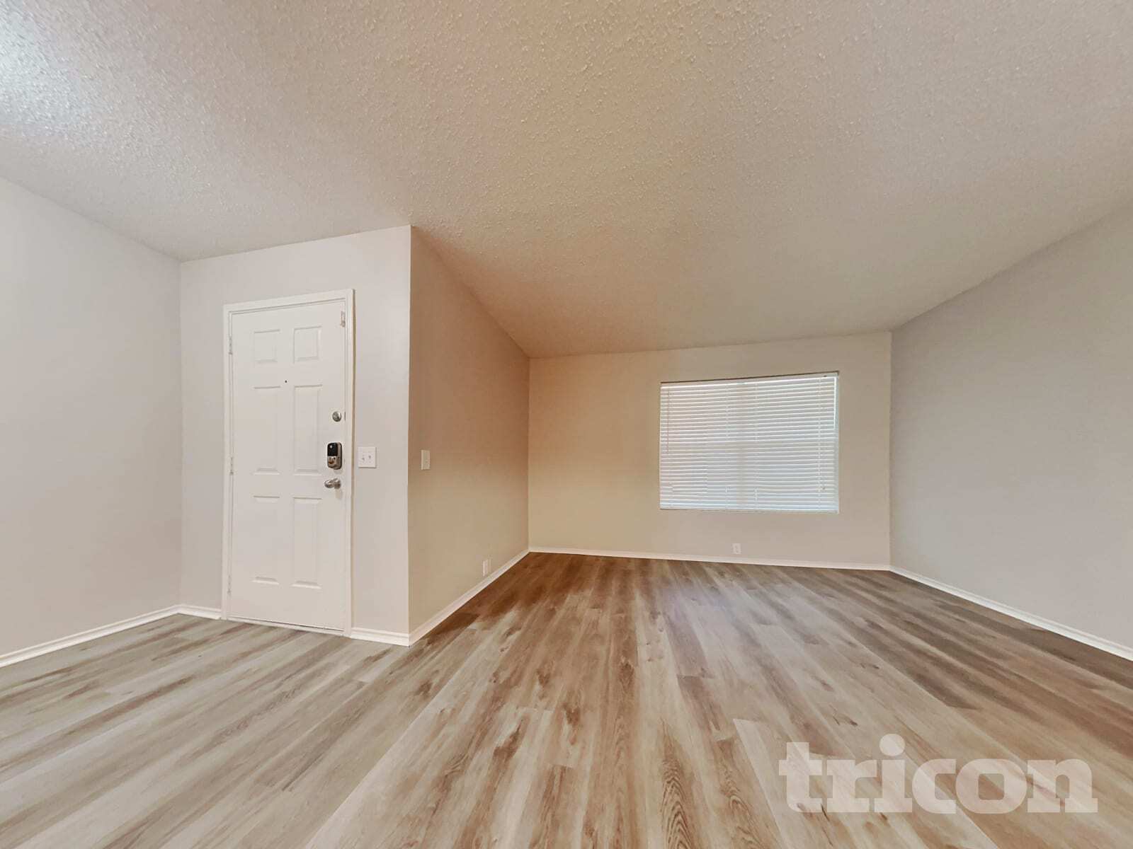 Building Photo - 4512 Merlot Dr