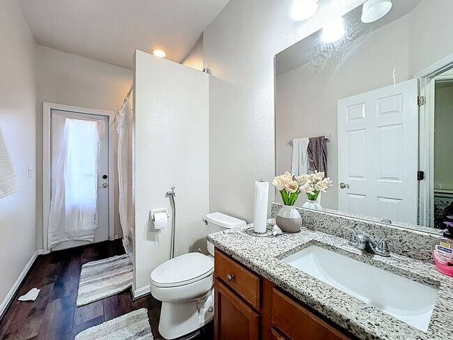 Building Photo - A home built for living well: 4Bedrooms/3Baths sophisticated home in Fells Cove!