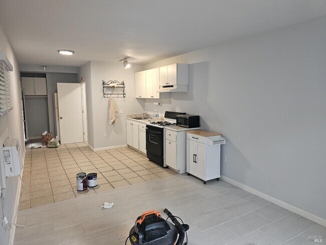 Building Photo - 4062 Encina Dr