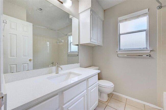 Building Photo - 12601 Europa Ln