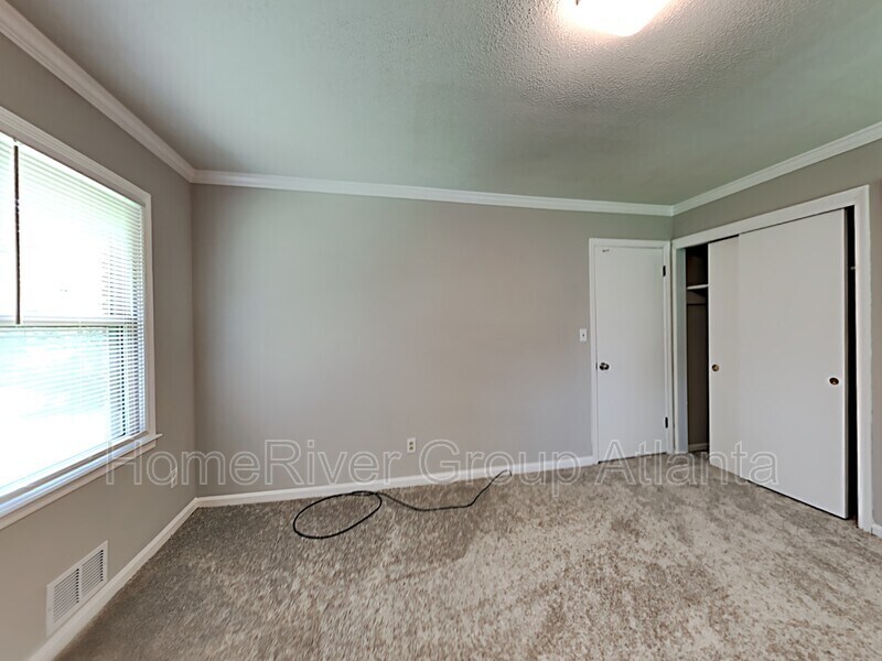 Building Photo - 3820 Tommy Dr