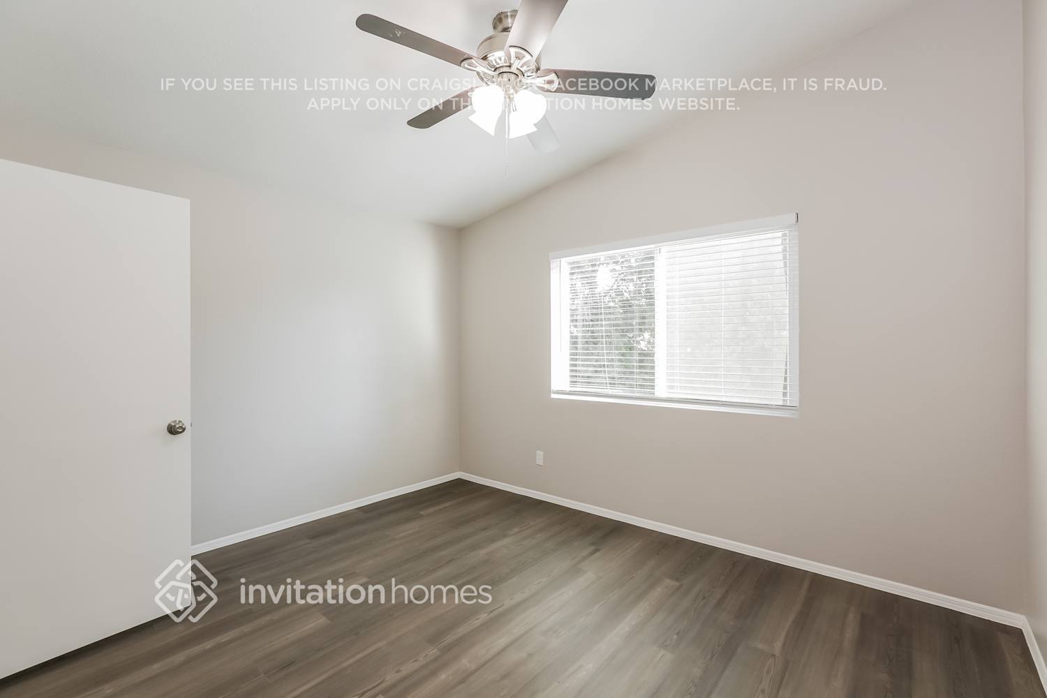 Building Photo - 2733 W Estrella Dr