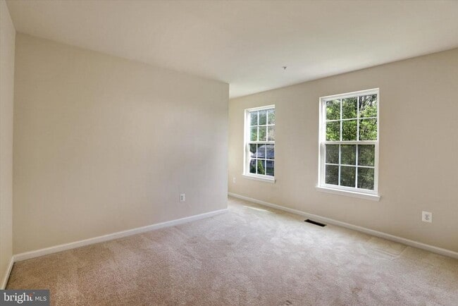 Building Photo - 6981 Linden Ave