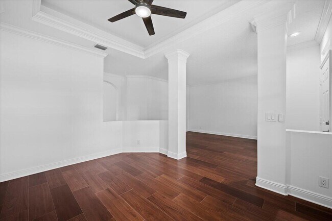 Building Photo - 244 Clocktower Dr