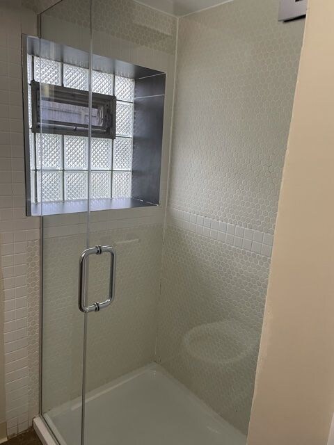 Building Photo - 2537 N Austin Ave