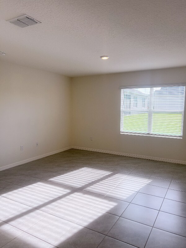 Building Photo - 316 Pitch Pine Dr