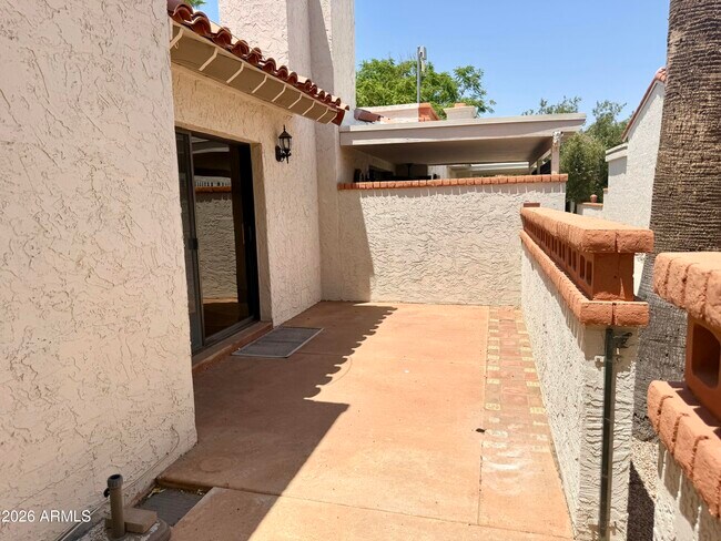 Building Photo - 5147 N 76th Pl