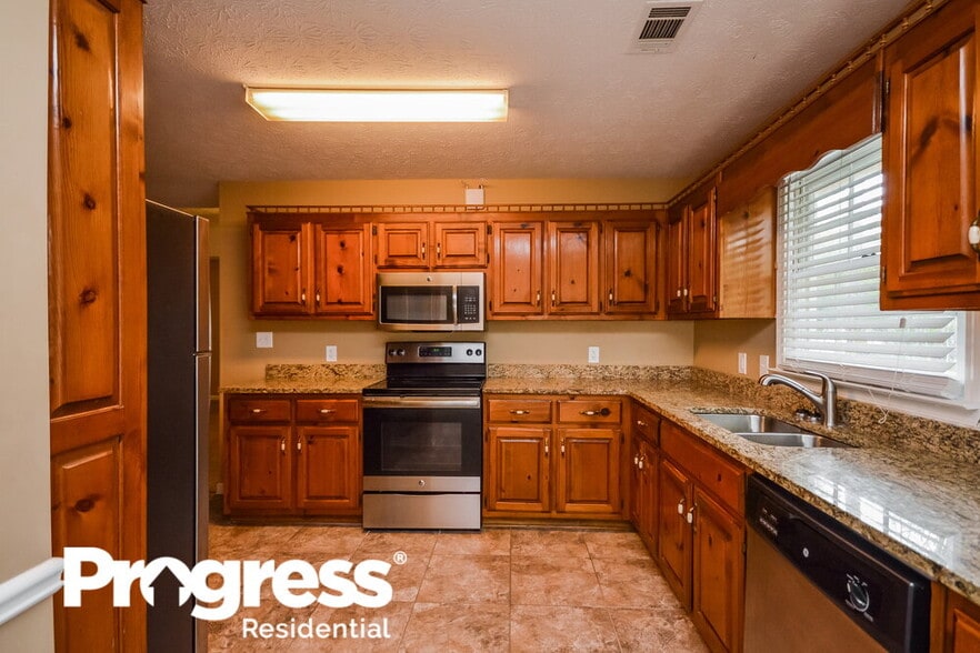 Building Photo - 75 Beaverdam Ct