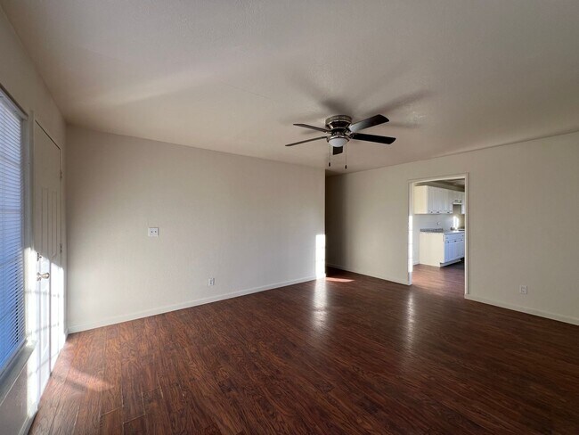 Building Photo - 3 Bedroom 1 Bathroom House with Huge Fenced Yard Near Schools, Park & Community Pool