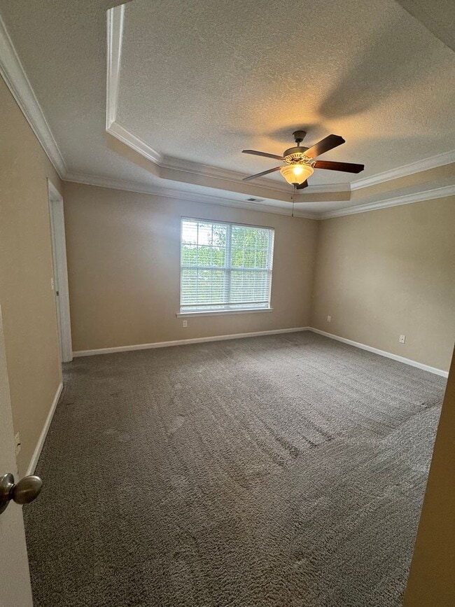 Building Photo - Spacious home in a great Ooltewah neighbor...