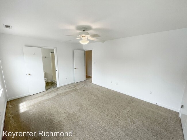Building Photo - 3 br, 2.5 bath House - 400 Village Gate Dr