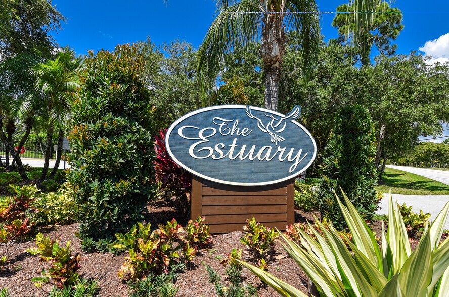 Building Photo - 2273 NW 22nd Ave