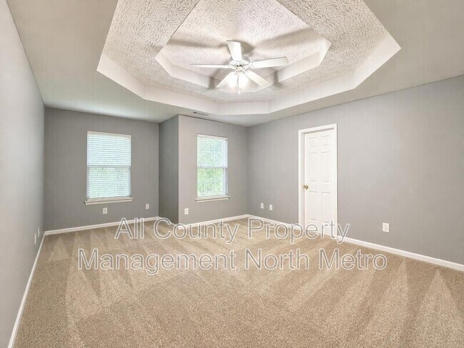 Building Photo - 4710 Middleboro Ln