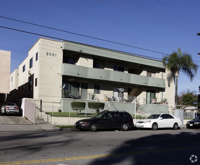 Building Photo - 6561 Fulton Ave