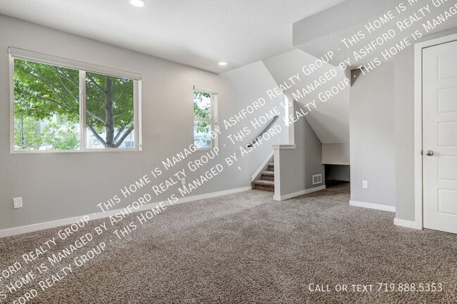 Building Photo - 6544 John Muir Trl